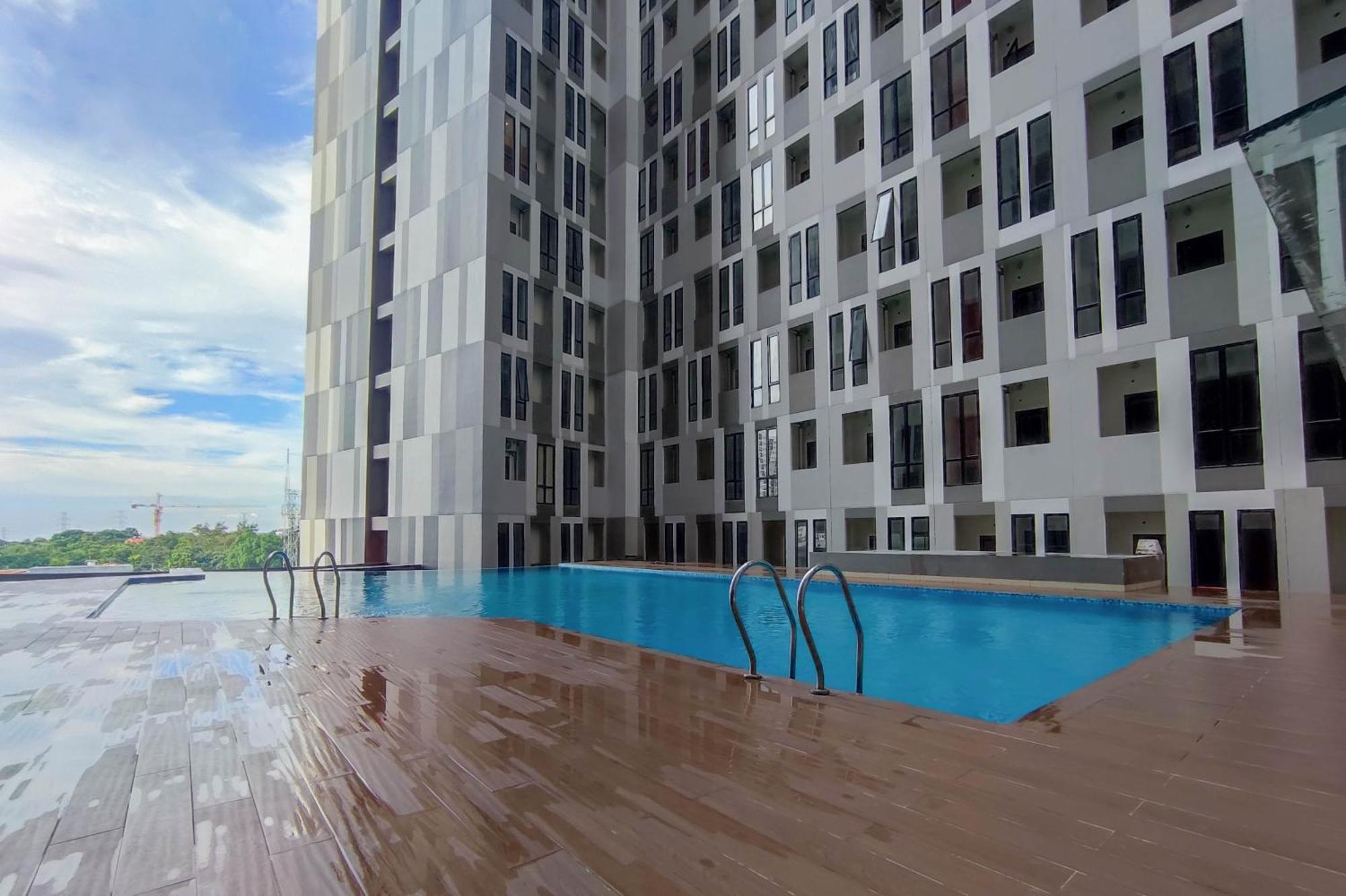 Apartemen And Comfortable 1br The Alton By Travelio Semarang